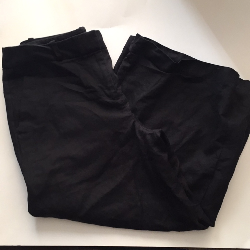 LOFT Wide Leg Goucho Capri Pant
